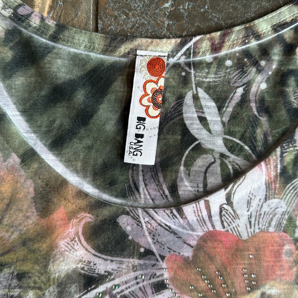 Big Bang Womens Wearable Art Tunic Top XL Butterfly Print Rhinestones Hi Low - Picture 7 of 12